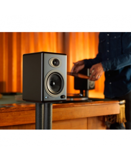 Audioengine A5+ Wireless Powered Speakers