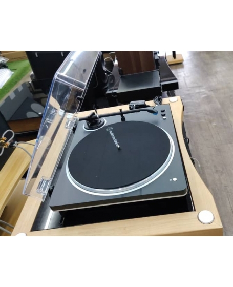 Audio Technica AT-LP70XBT Fully Automatic Wireless Belt-Drive Turntable (PL)