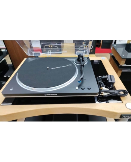 Audio Technica AT-LP70XBT Fully Automatic Wireless Belt-Drive Turntable (PL)