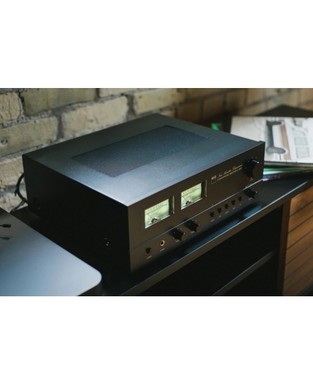 NAD C 3030 Integrated Amplifier