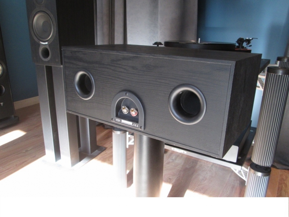 paradigm center 1 v7 center channel speaker