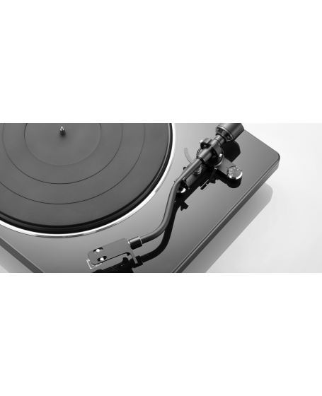 Denon DP-450USB Hi-Fi Turntable with original S-Shape tonearm and USB