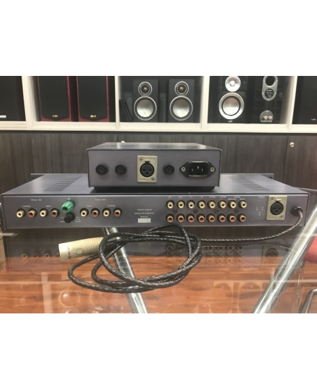 Musical Fidelity MVT Pre Amplifier Made In England ( PL )