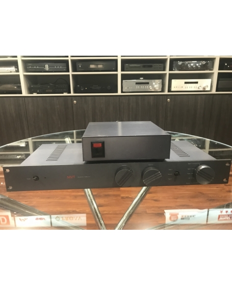 Musical Fidelity MVT Pre Amplifier Made In England ( PL )