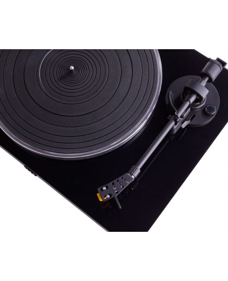 ELAC Miracord 50 Turntable Made In Taiwan