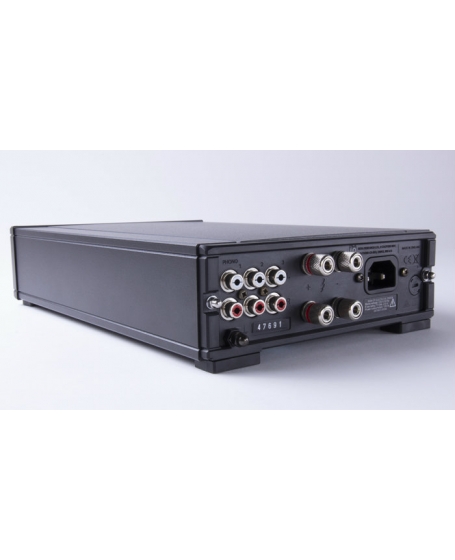 Rega io Integrated Amplifier Made In England Free Streamer