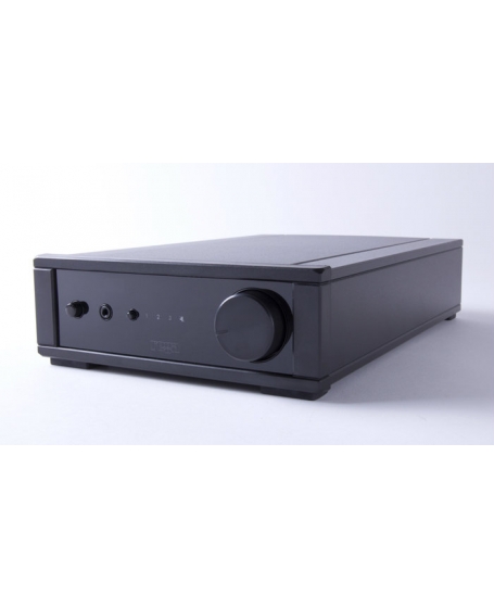 Rega io Integrated Amplifier Made In England Free Streamer
