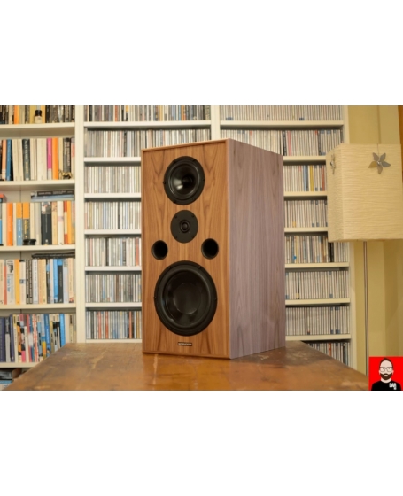 Spendor Classic 1/2 Bookshelf Speaker Made In UK