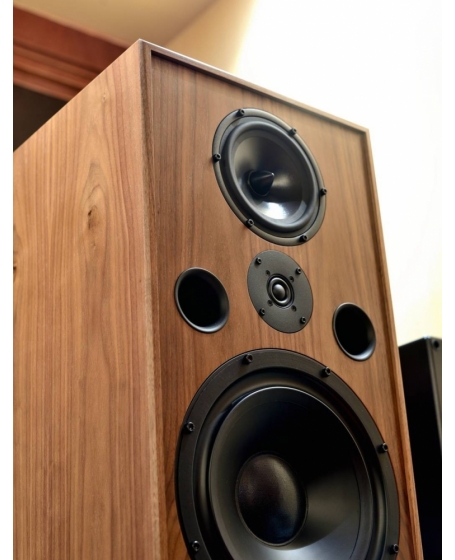 Spendor Classic 100 Bookshelf Speaker Made In UK