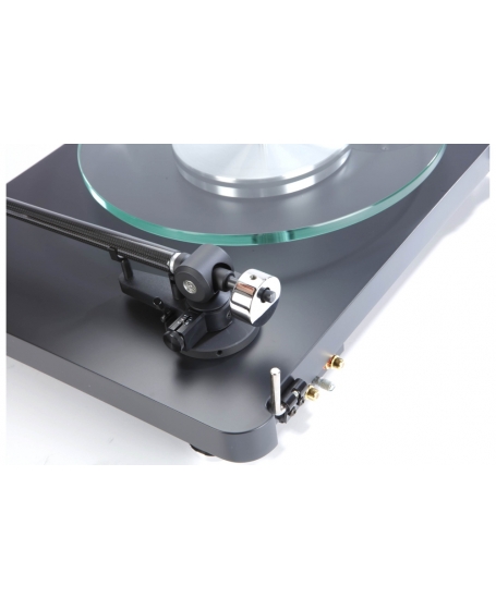 NAD C 588 Turntable