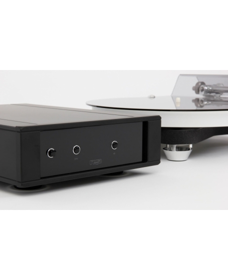 Rega Naia Turntable With PSU Made In England (Without Cartridge)