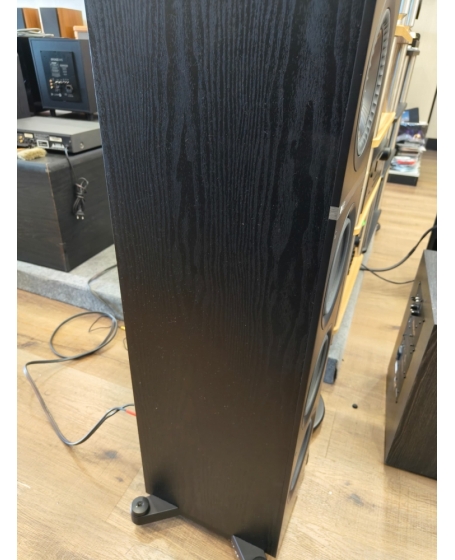 KEF Q700 Floorstanding Speaker with Grille (PL)