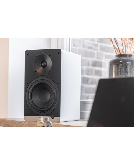 Elac Debut ConneX DCB61 Powered Speaker