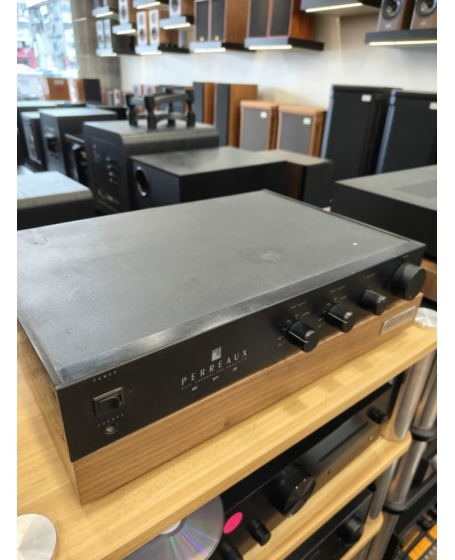 Perreaux EP2 Preamplifer (PL)
