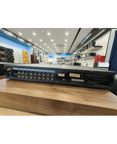 Perreaux EP2 Preamplifer (PL)